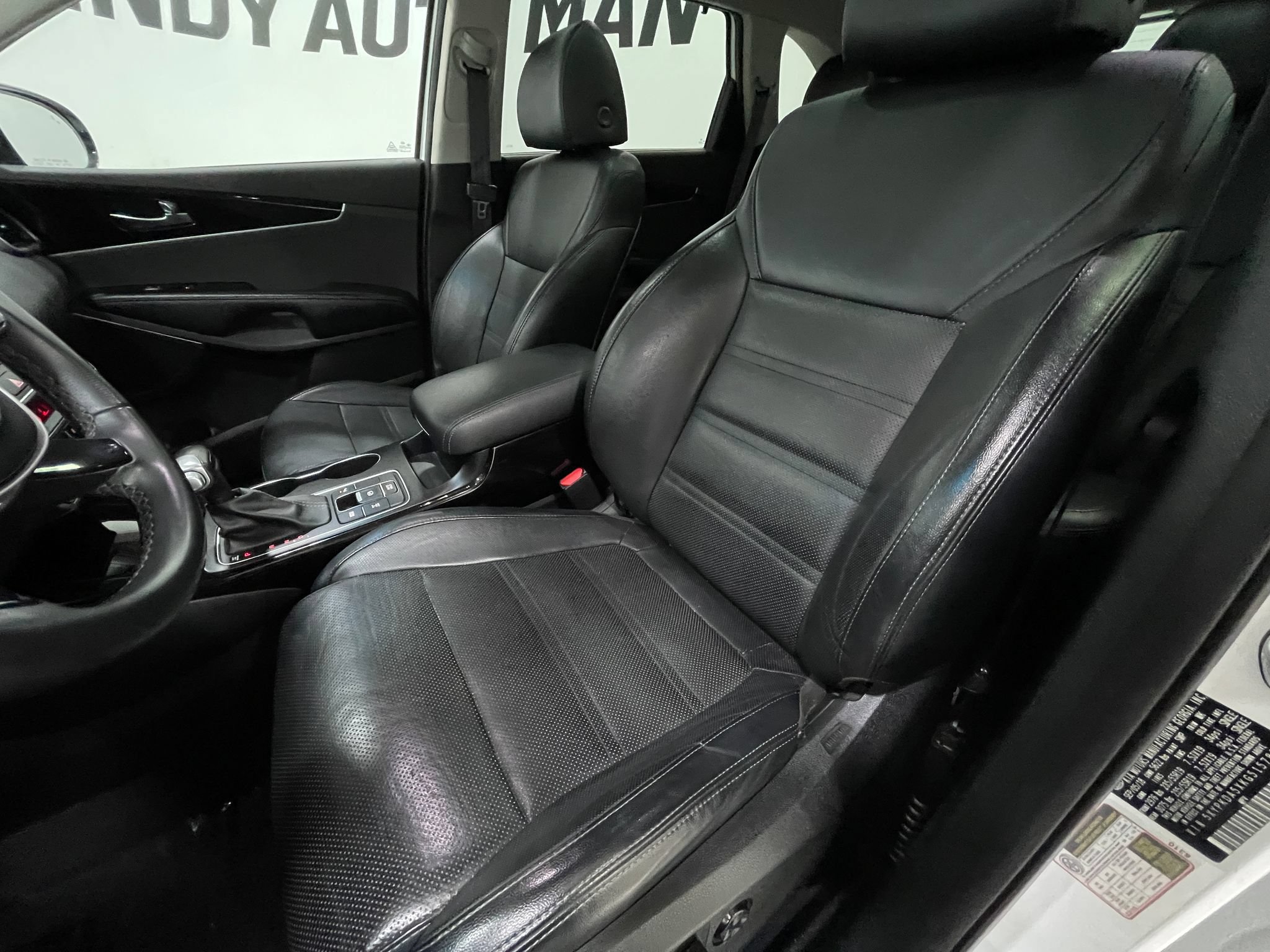 Used 2019 Kia Sorento SX AWD/4WD image 14