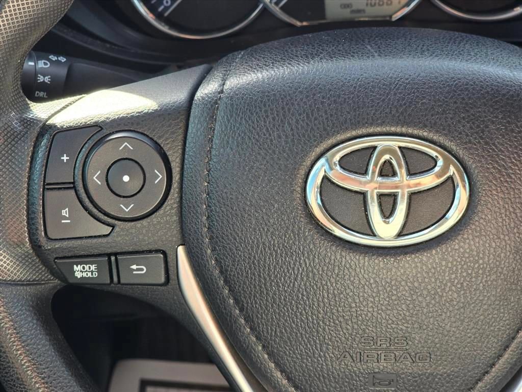 Used 2015 Toyota Corolla LE FWD image 14