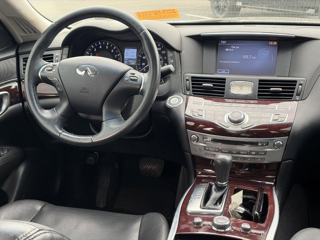 Used 2017 INFINITI Q70 L 3.7 AWD/4WD image 13