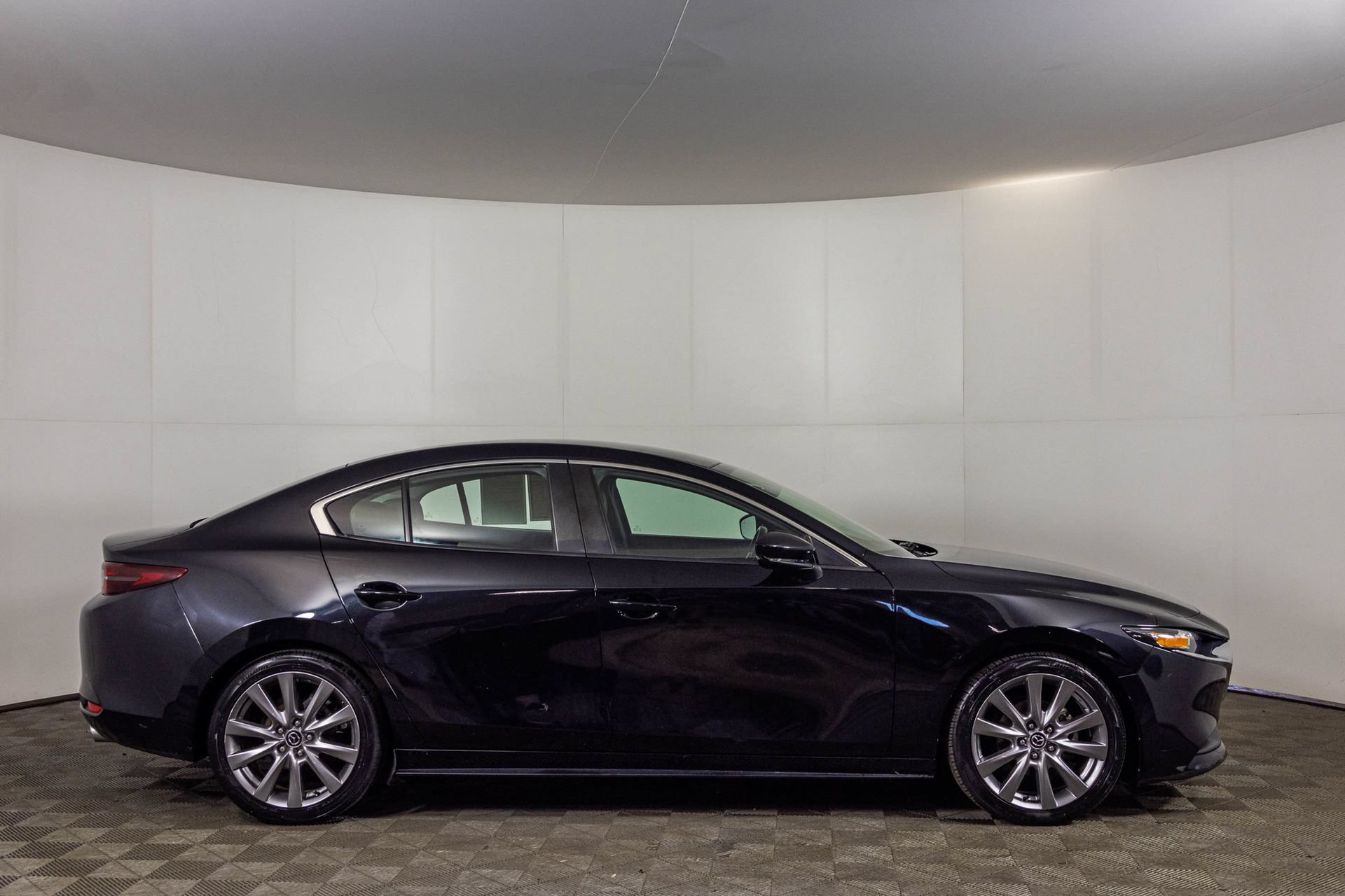 Used 2020 MAZDA MAZDA3 Sedan w/ Select Package FWD image 10