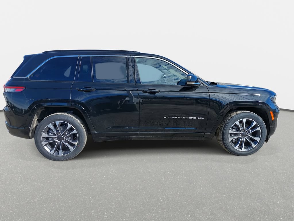 New 2024 Jeep Grand Cherokee Overland w/ Luxury Tech Group IV AWD/4WD image 4