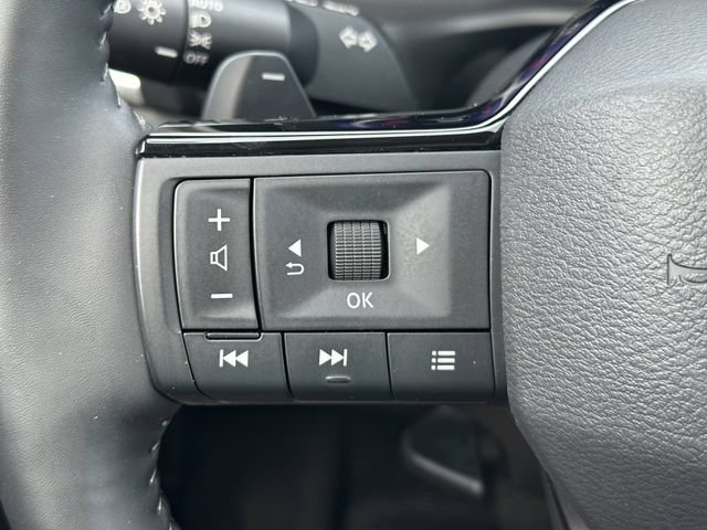 Certified 2025 Nissan Rogue Platinum w/ Platinum Premium Package AWD/4WD image 27