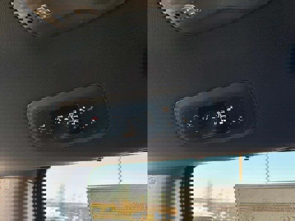 New 2026 Chrysler Pacifica Select w/ S Appearance Package image 11