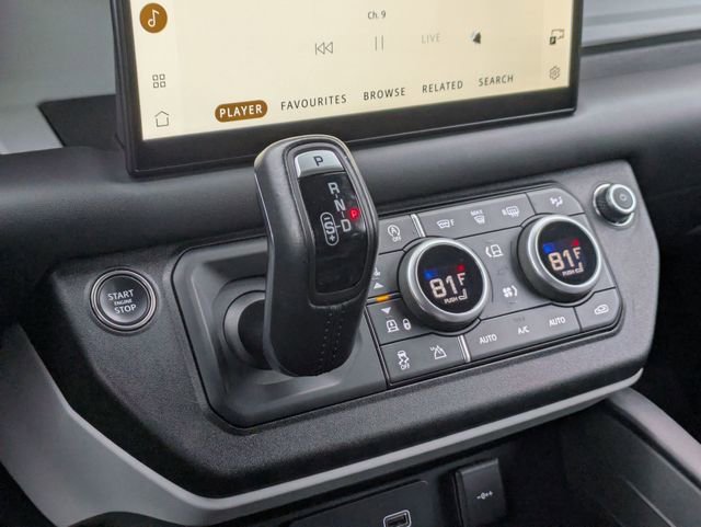 Used 2023 Land Rover Defender 130 X-Dynamic SE image 9