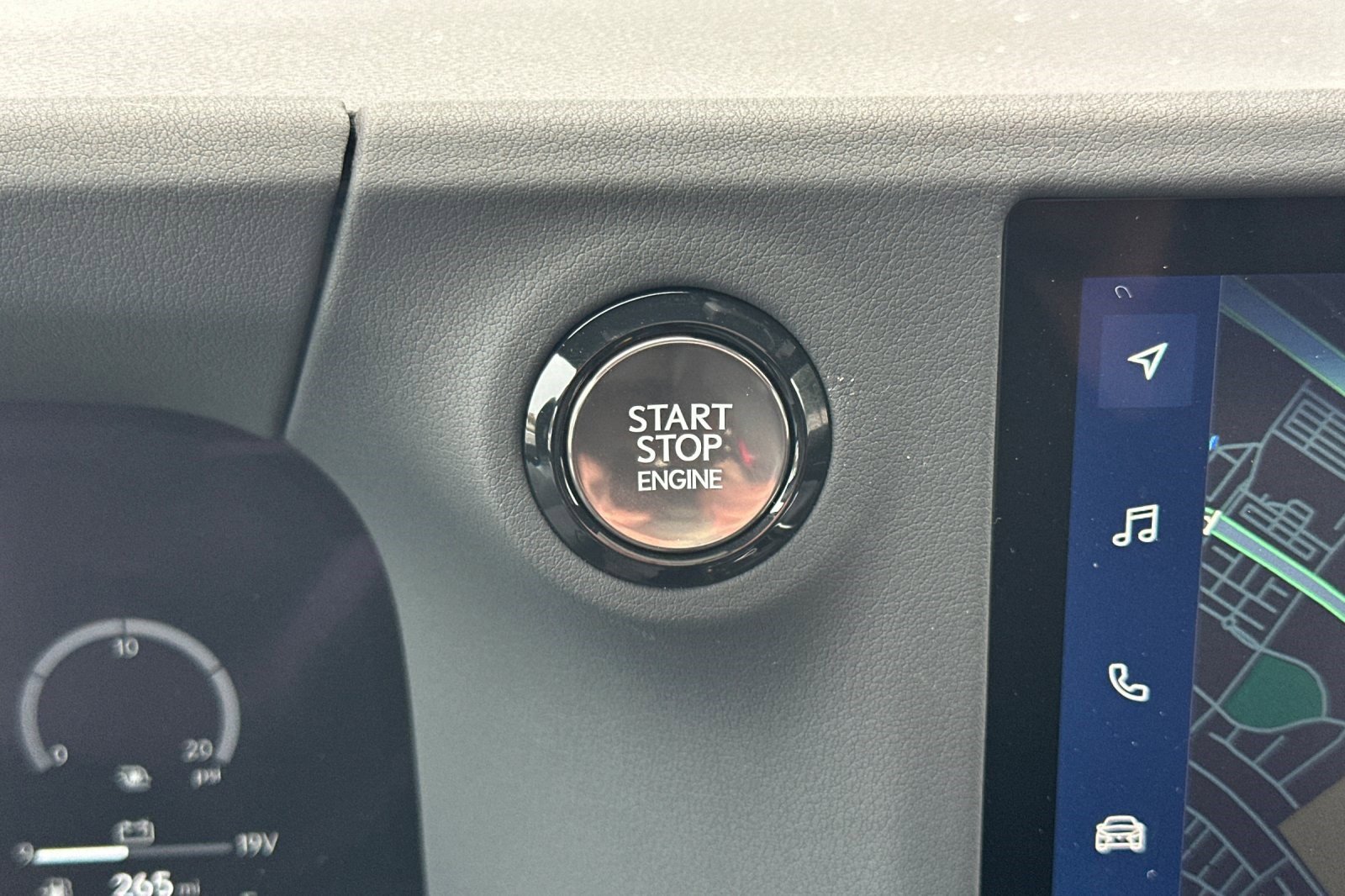 Used 2024 Lexus GX 550 image 29