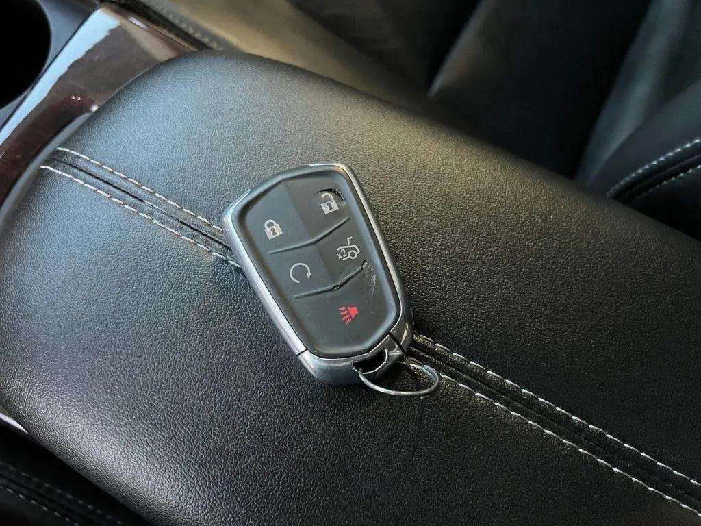 Used 2017 Cadillac XTS Luxury FWD image 34