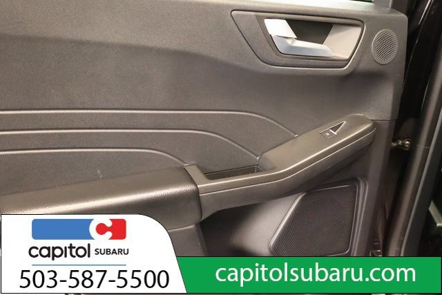 Used 2022 Ford Escape SEL w/ Technology Package FWD image 28