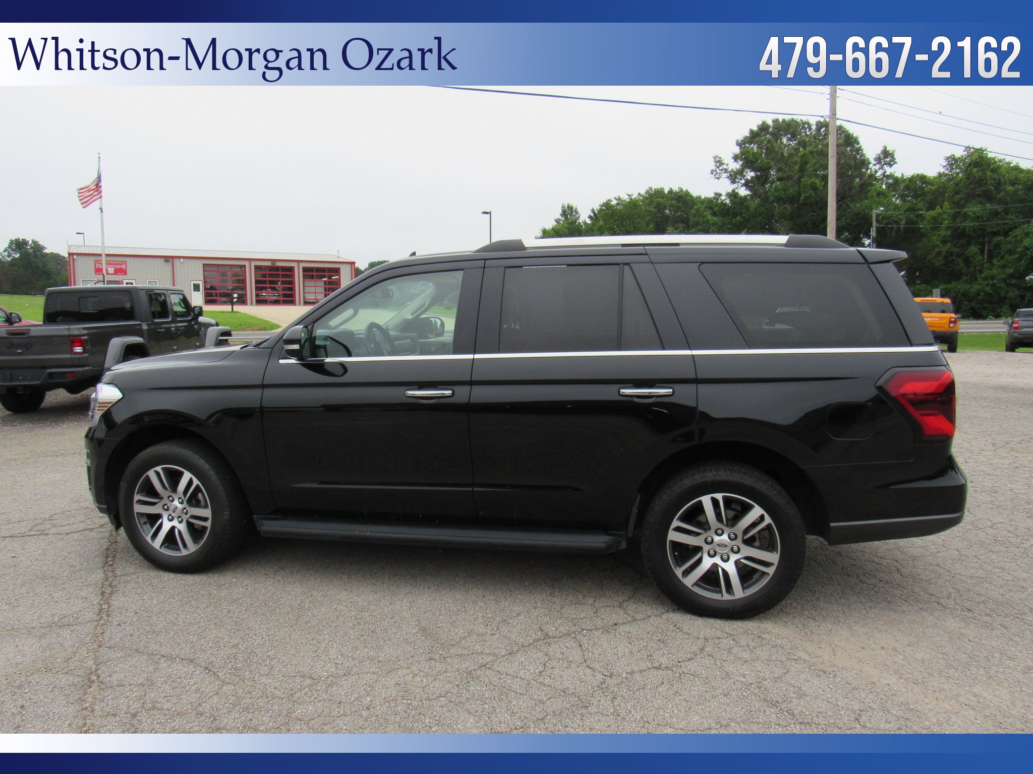 Used 2024 Ford Expedition Limited RWD image 9