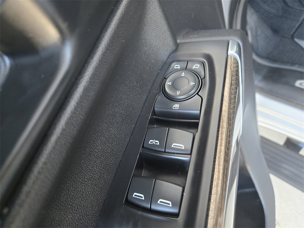 Used 2020 Chevrolet Silverado 1500 LT w/ Texas Edition image 33