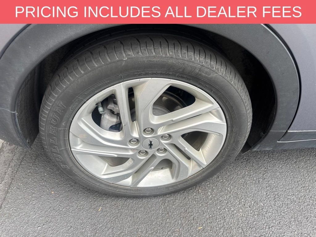 Used 2023 Chevrolet Bolt LT w/ Driver Confidence Package FWD image 16