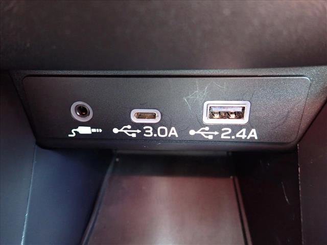 Used 2025 Subaru Legacy Premium AWD/4WD image 18