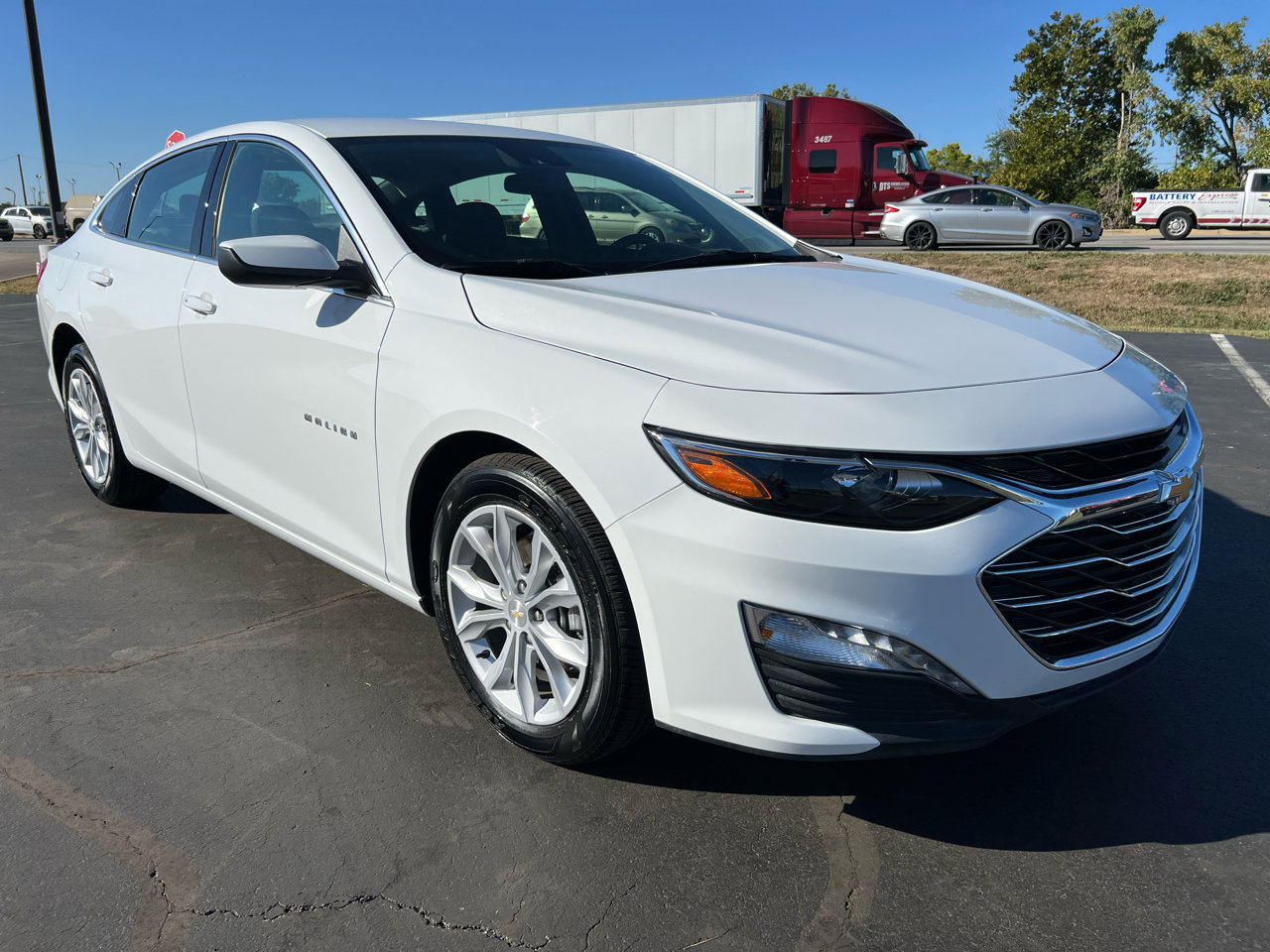 Used 2025 Chevrolet Malibu LT image 24