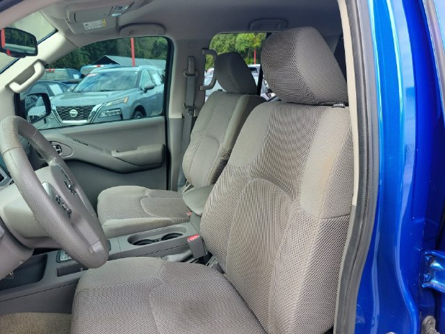 Used 2014 Nissan Frontier SV w/ SV Value Truck Package RWD image 18