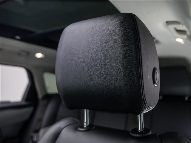 Used 2024 Land Rover Range Rover Velar S image 16