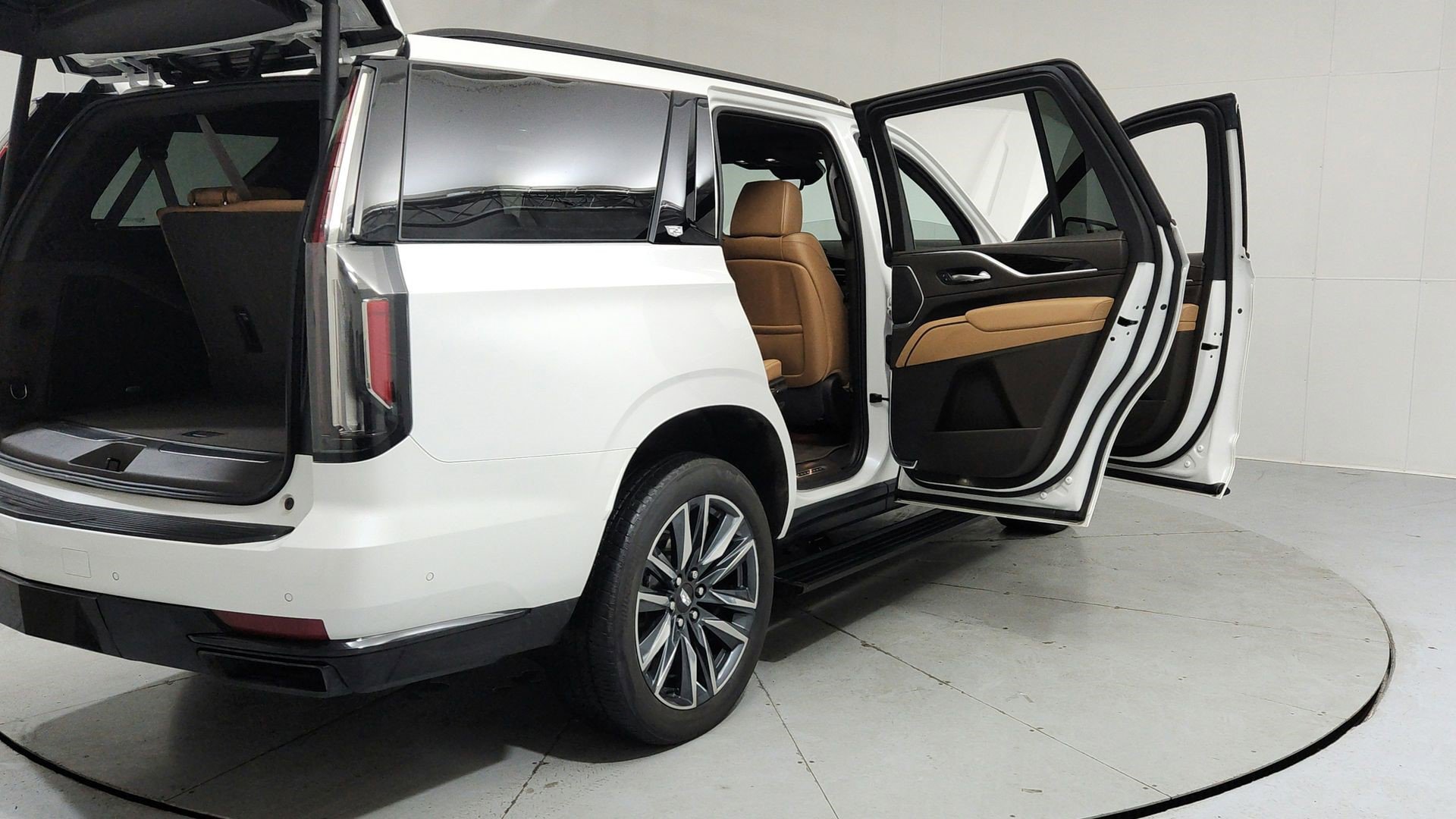 Certified 2023 Cadillac Escalade Sport w/ Touring Package AWD/4WD image 9