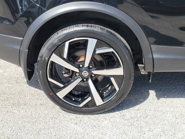 Used 2020 Nissan Rogue Sport SL FWD image 5