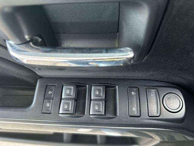 Used 2015 Chevrolet Silverado 1500 LT RWD image 14