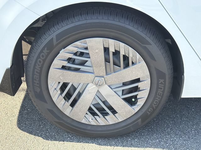 New 2026 Nissan Sentra SV w/ Floor Mat Package FWD image 19