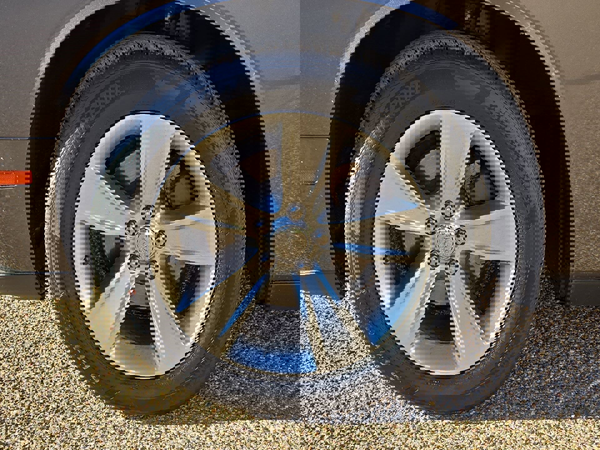 Used 2021 Dodge Challenger SXT image 11