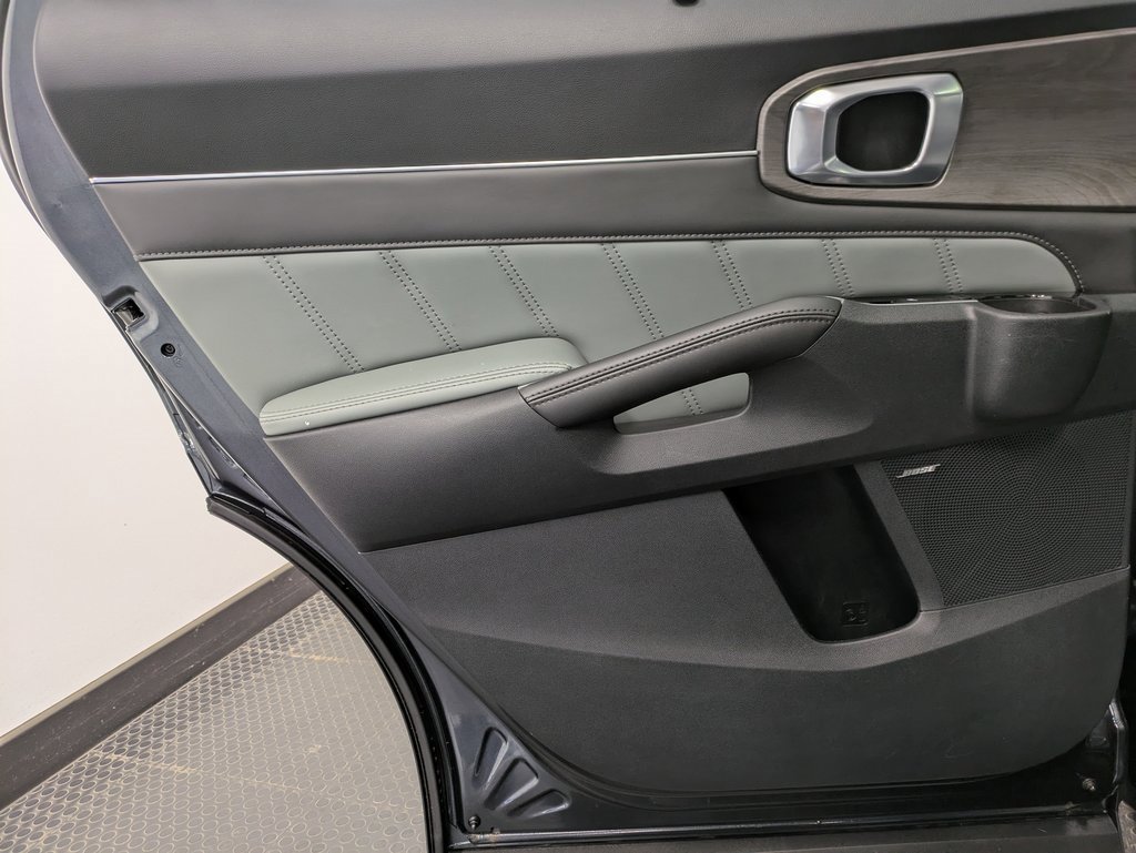 Used 2024 Kia Sorento SX Prestige w/ Sage Leather Package image 21