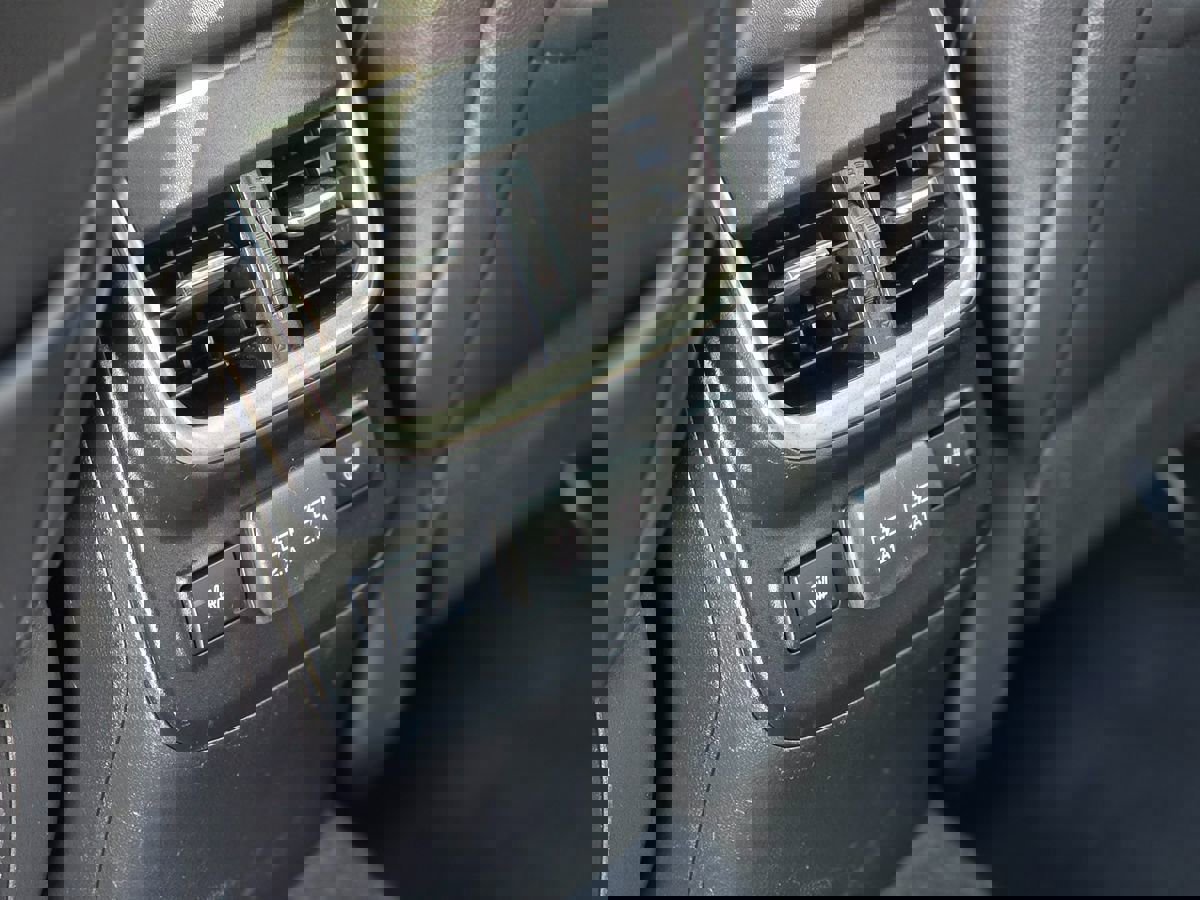 Used 2022 Subaru Outback Limited image 23