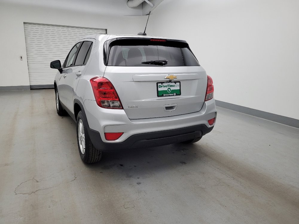 Used 2021 Chevrolet Trax LS w/ Tint and Cruise Package FWD image 6