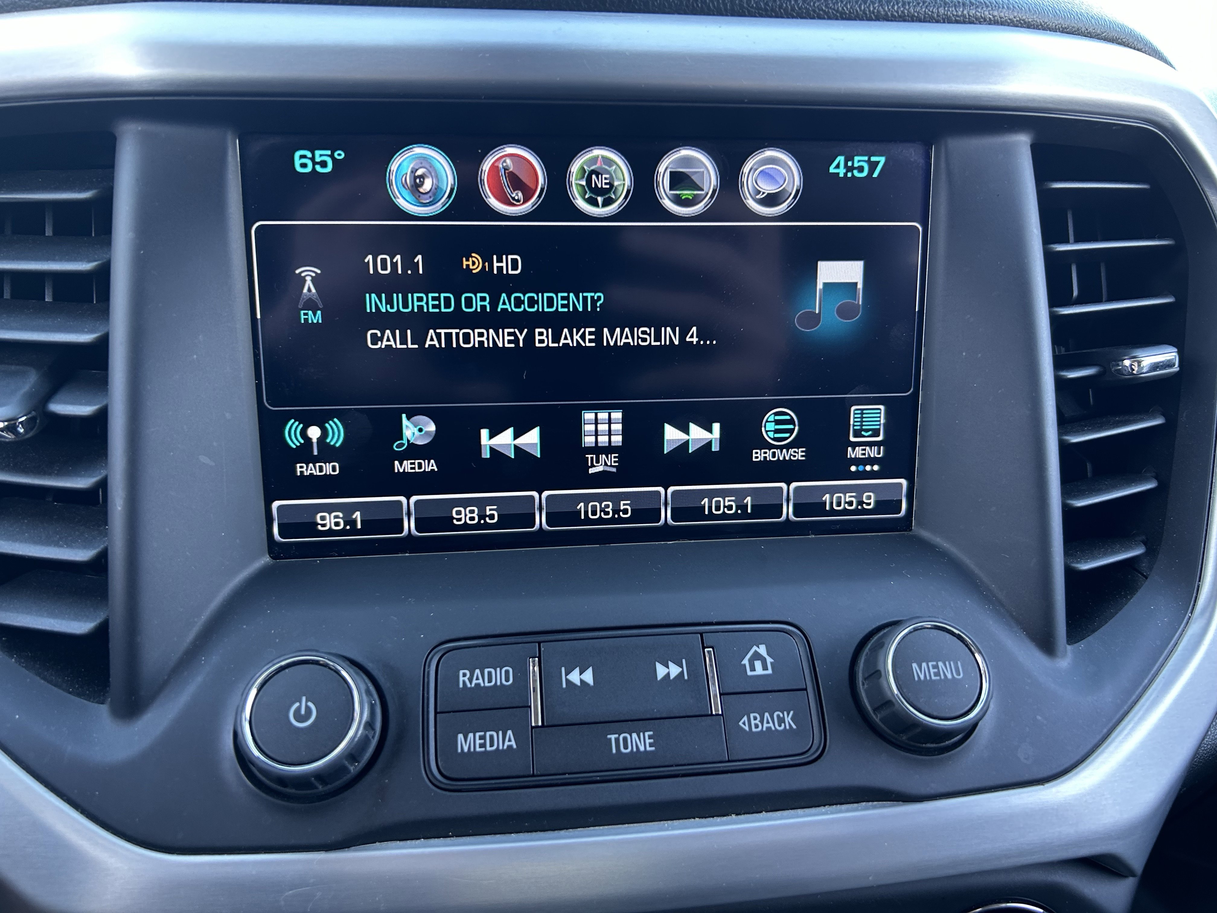 Used 2017 GMC Acadia SLT image 12