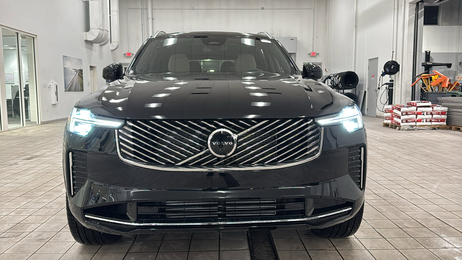 New 2026 Volvo XC90 T8 Plus w/ Protection Package Premier AWD/4WD image 10