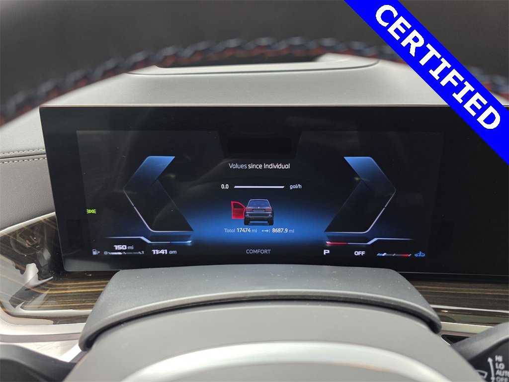 Used 2025 BMW X7 M60i image 21