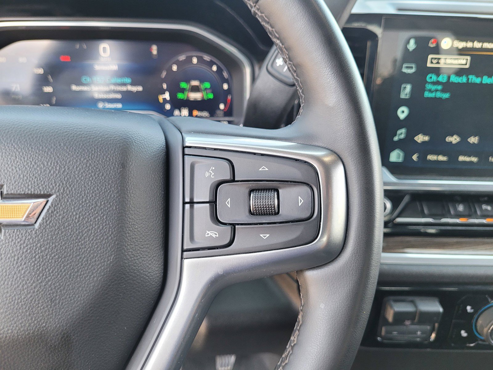 Used 2025 Chevrolet Silverado 2500 LT w/ Safety Package AWD/4WD image 22
