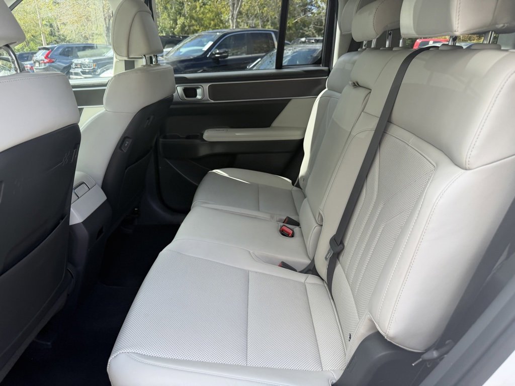 Used 2025 Hyundai Santa Fe SEL image 10