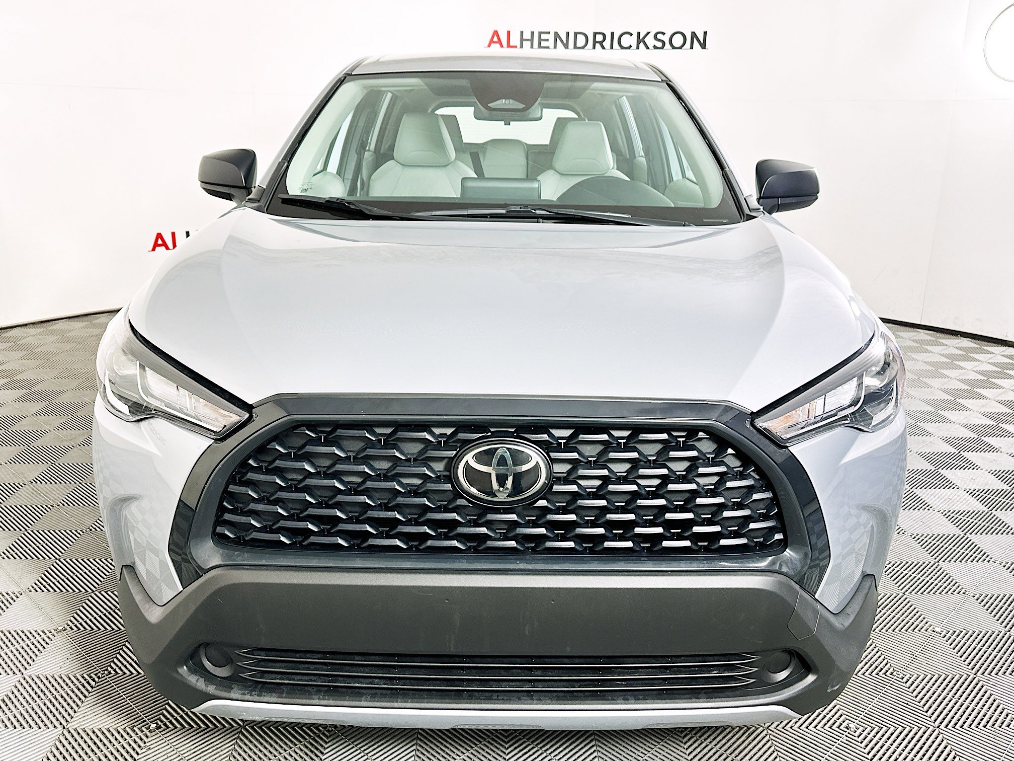 Used 2024 Toyota Corolla Cross L image 8