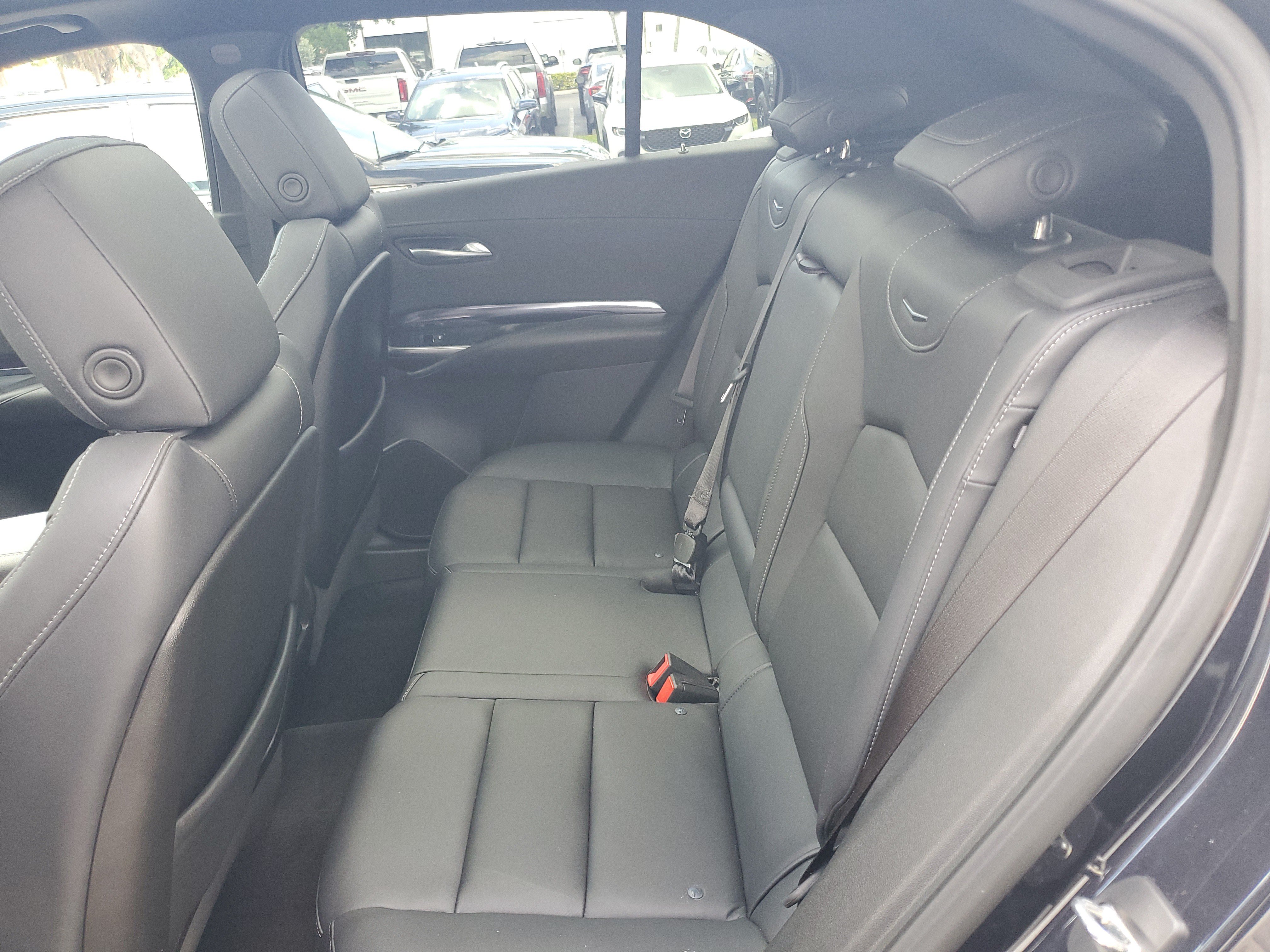 Certified 2023 Cadillac XT4 Luxury w/ Cold Weather Package FWD image 13