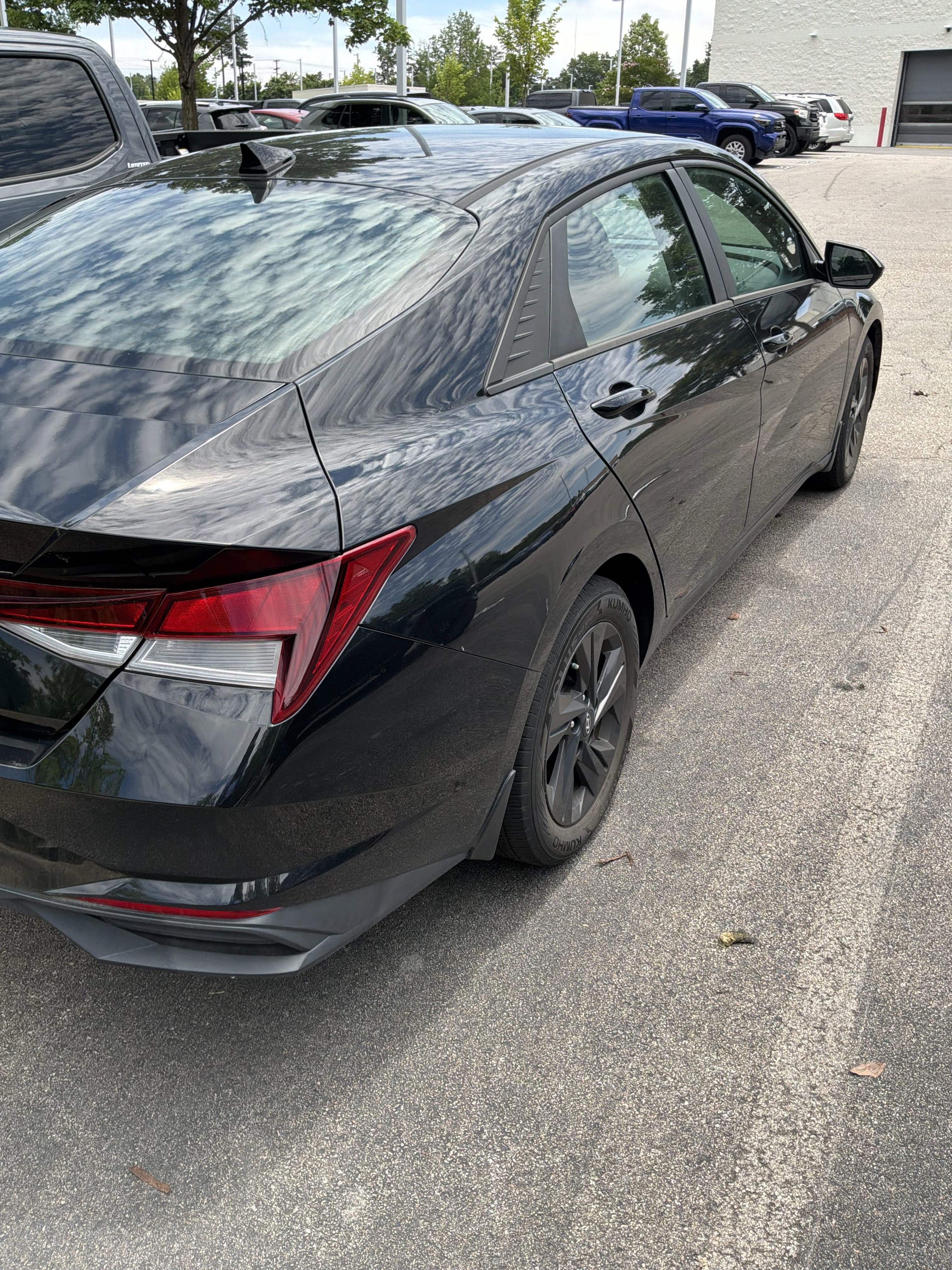 Used 2023 Hyundai Elantra SEL FWD image 8