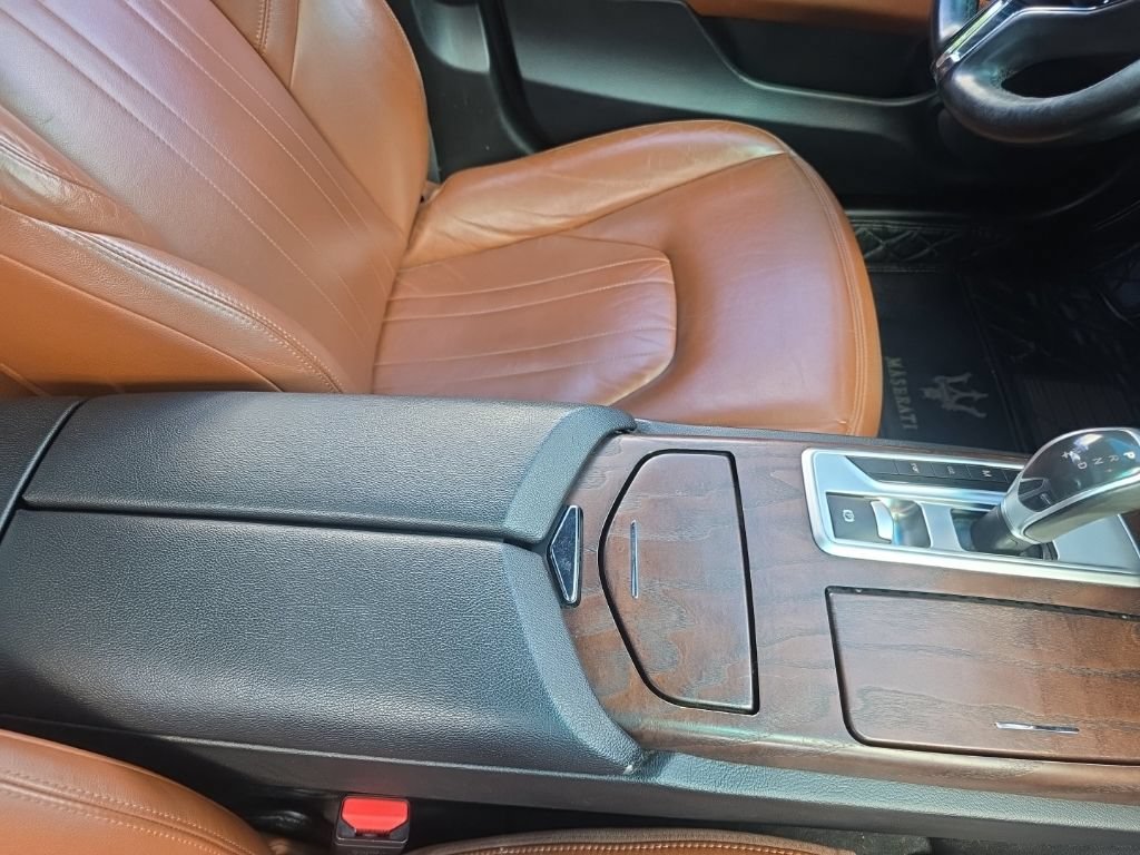 Used 2016 Maserati Ghibli S Q4 AWD/4WD image 42