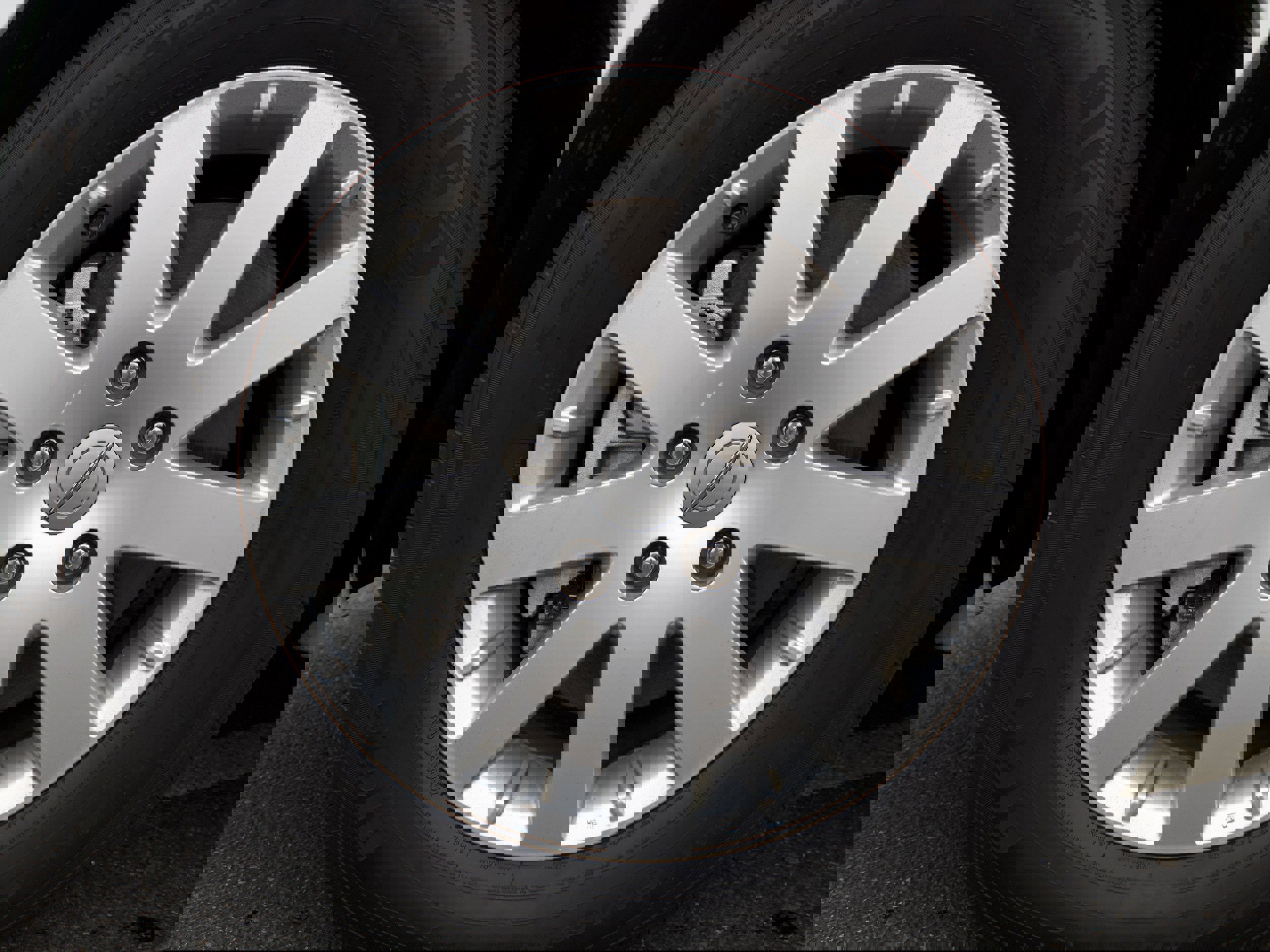 Used 2015 Chrysler Town & Country Touring image 9