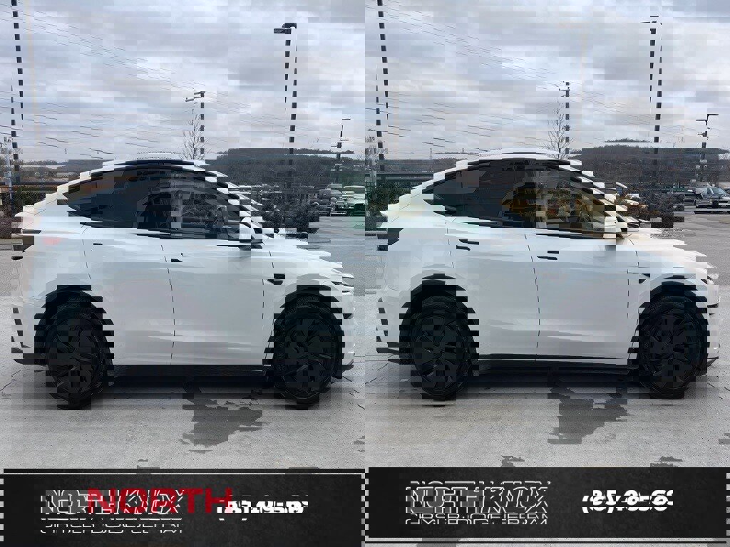 Used 2026 Tesla Model Y Long Range image 20