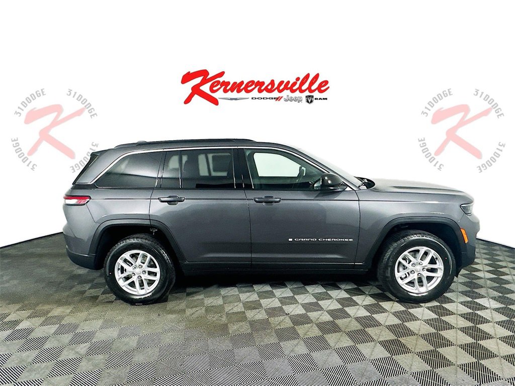 New 2025 Jeep Grand Cherokee Laredo X w/ Luxury Tech Group I image 8