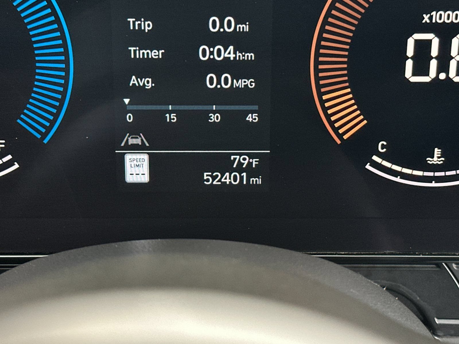 Used 2025 Hyundai Kona SEL FWD image 25