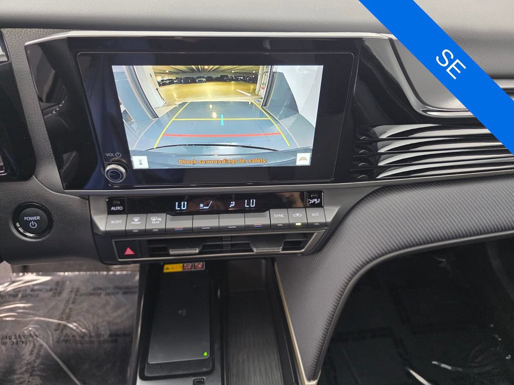 Used 2025 Toyota Camry SE FWD image 21