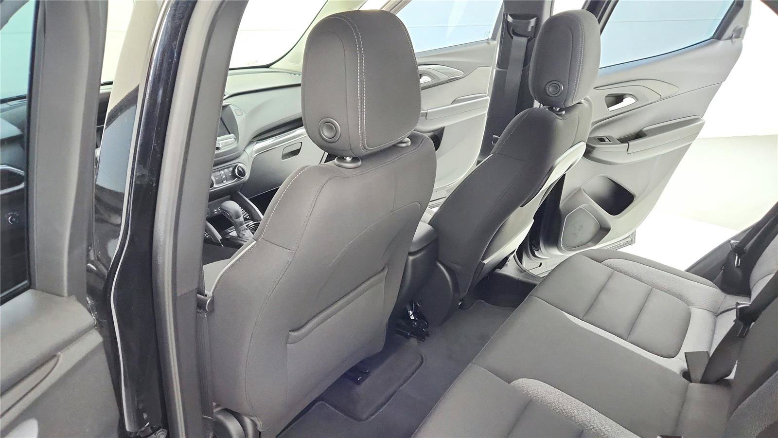 Used 2022 Chevrolet TrailBlazer LS FWD image 19