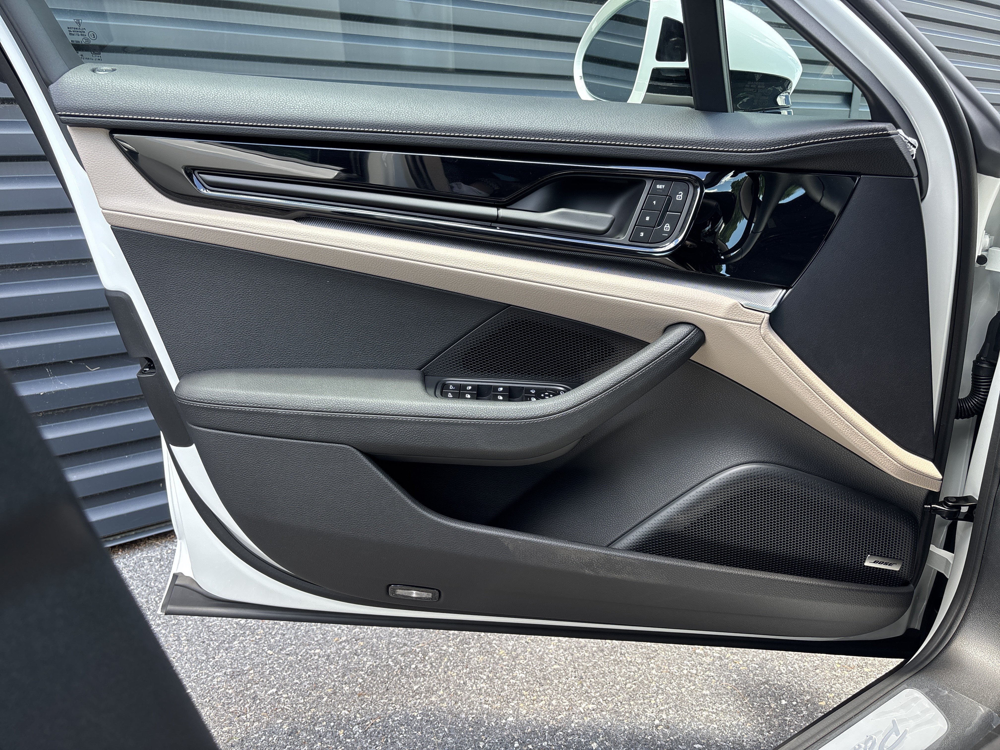 New 2026 Porsche Panamera image 14