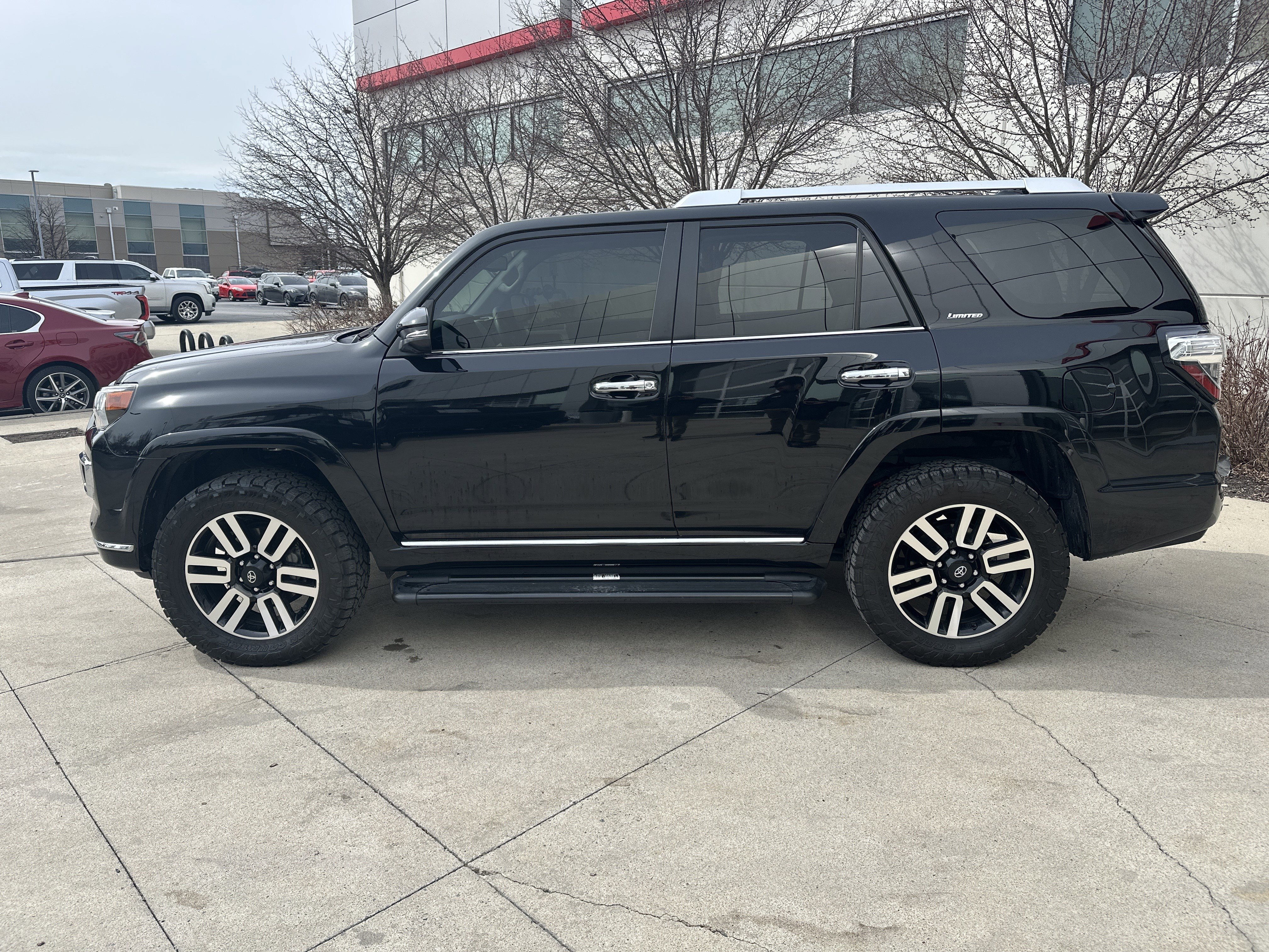Used 2022 Toyota 4Runner Limited image 9