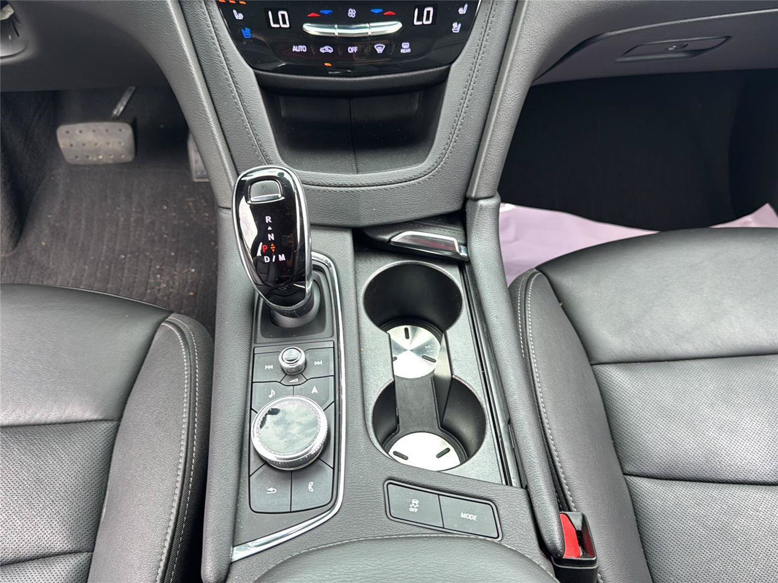 Used 2021 Cadillac XT6 Premium Luxury AWD/4WD image 14