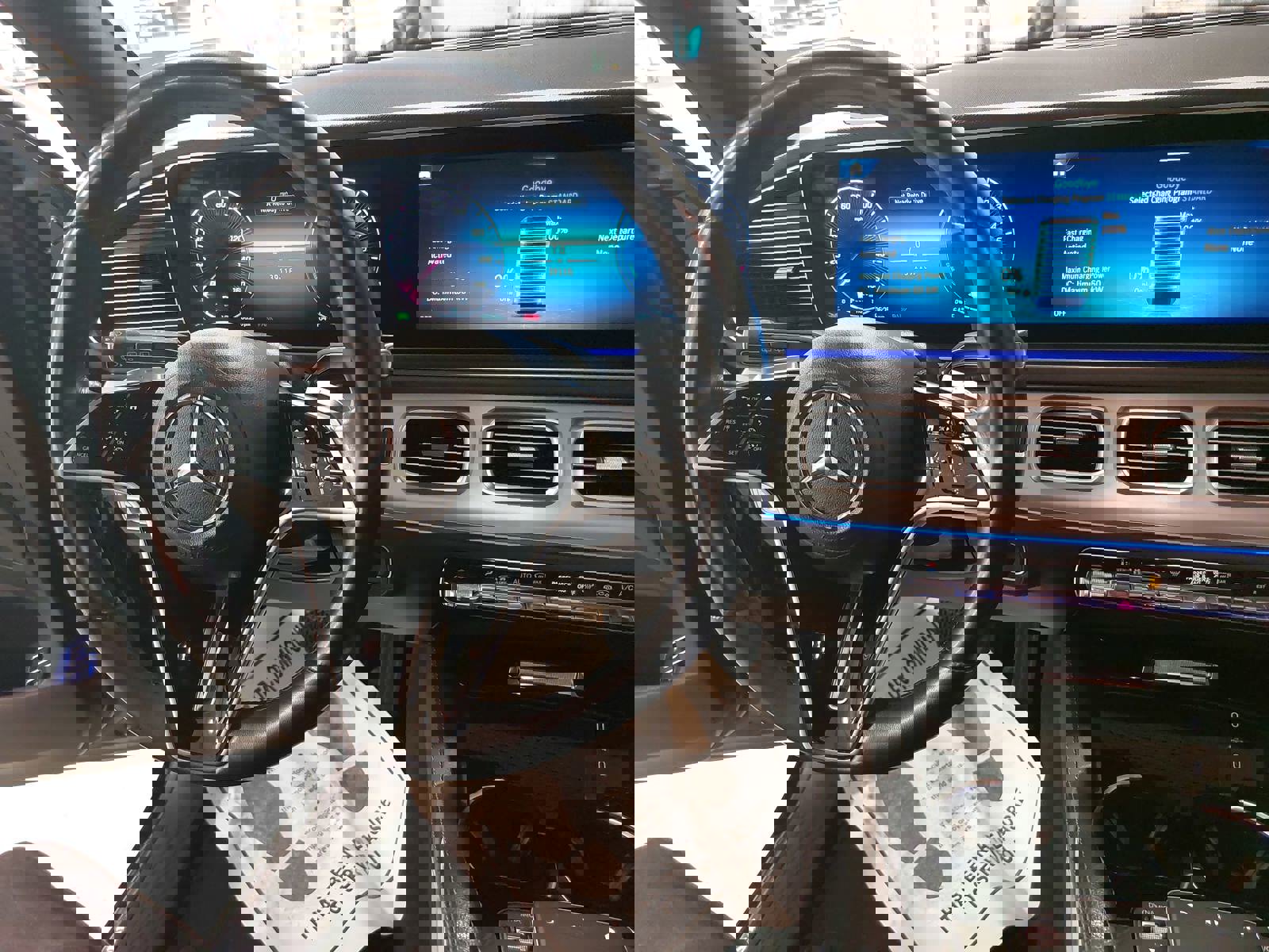 Used 2024 Mercedes-Benz GLE 450e 4MATIC image 17