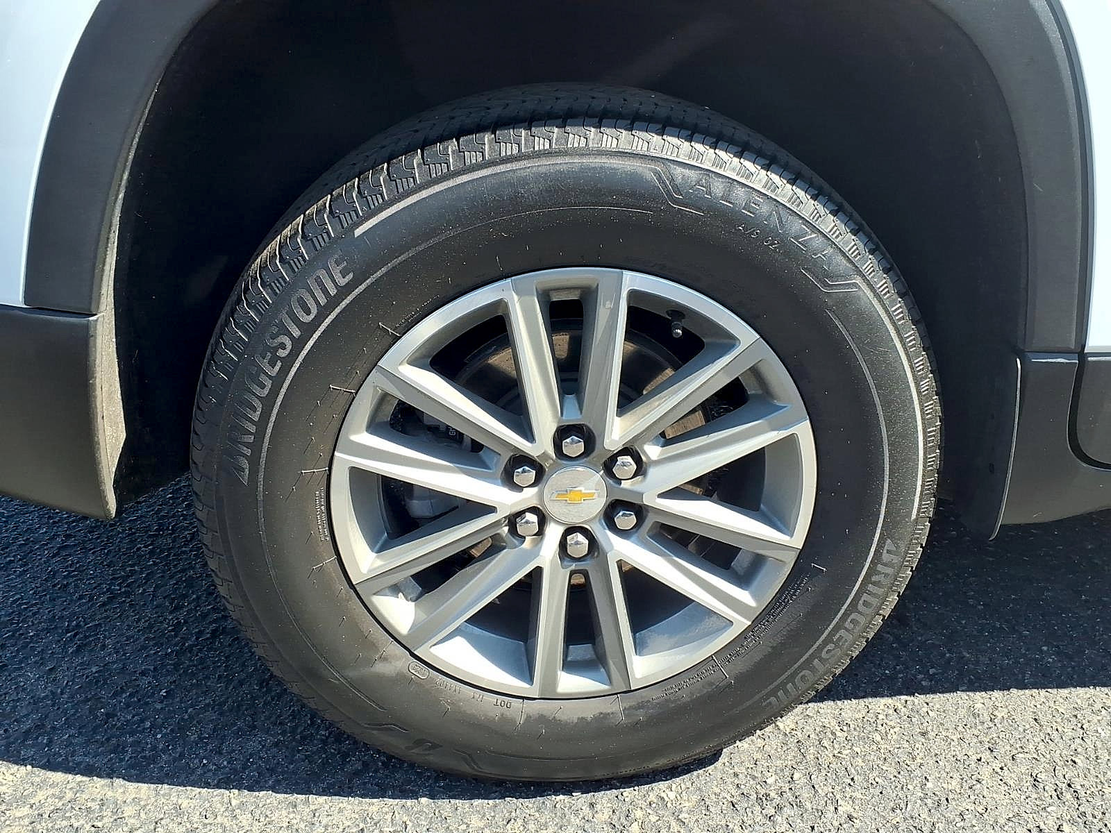 Certified 2023 Chevrolet Traverse LT w/ LPO, Floor Liner Package image 7