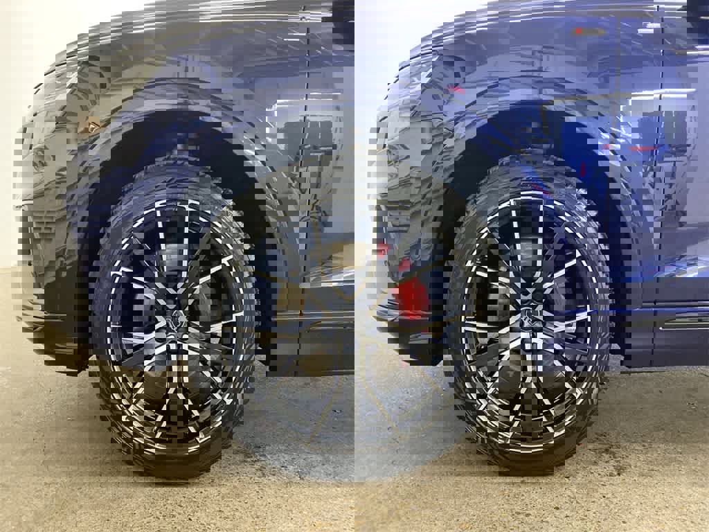 Used 2019 Audi Q8 Premium Plus w/ Premium Plus image 12