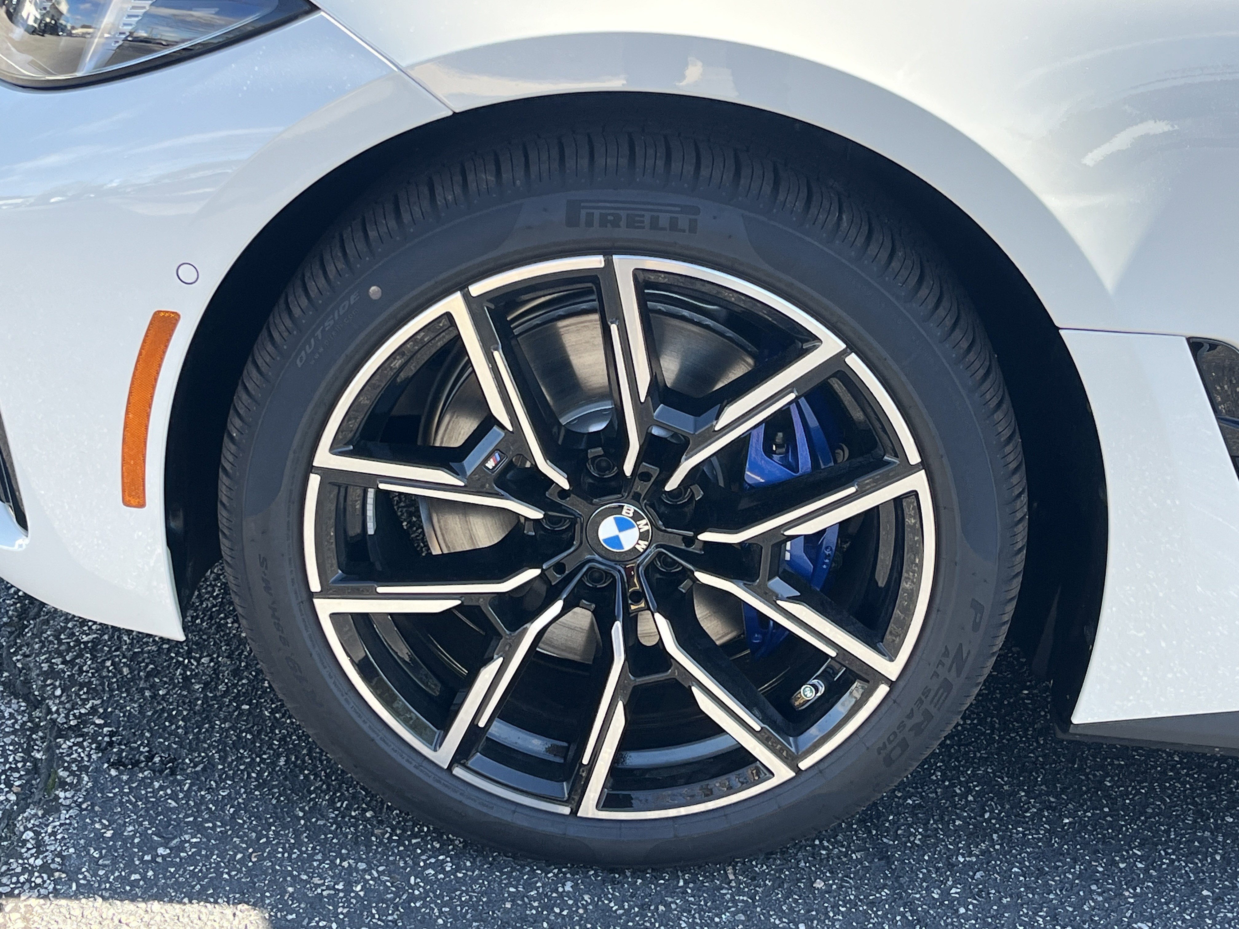New 2026 BMW i4 xDrive40i w/ M Sport Package AWD/4WD image 32