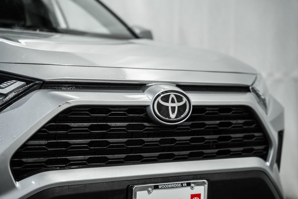 Used 2025 Toyota RAV4 XLE image 10