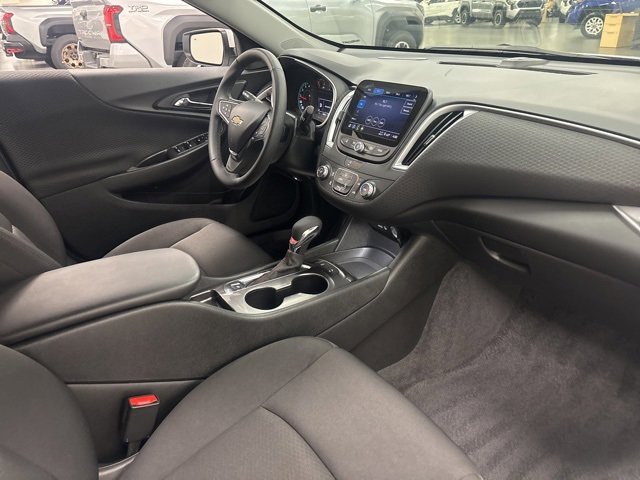 Used 2024 Chevrolet Malibu RS image 9